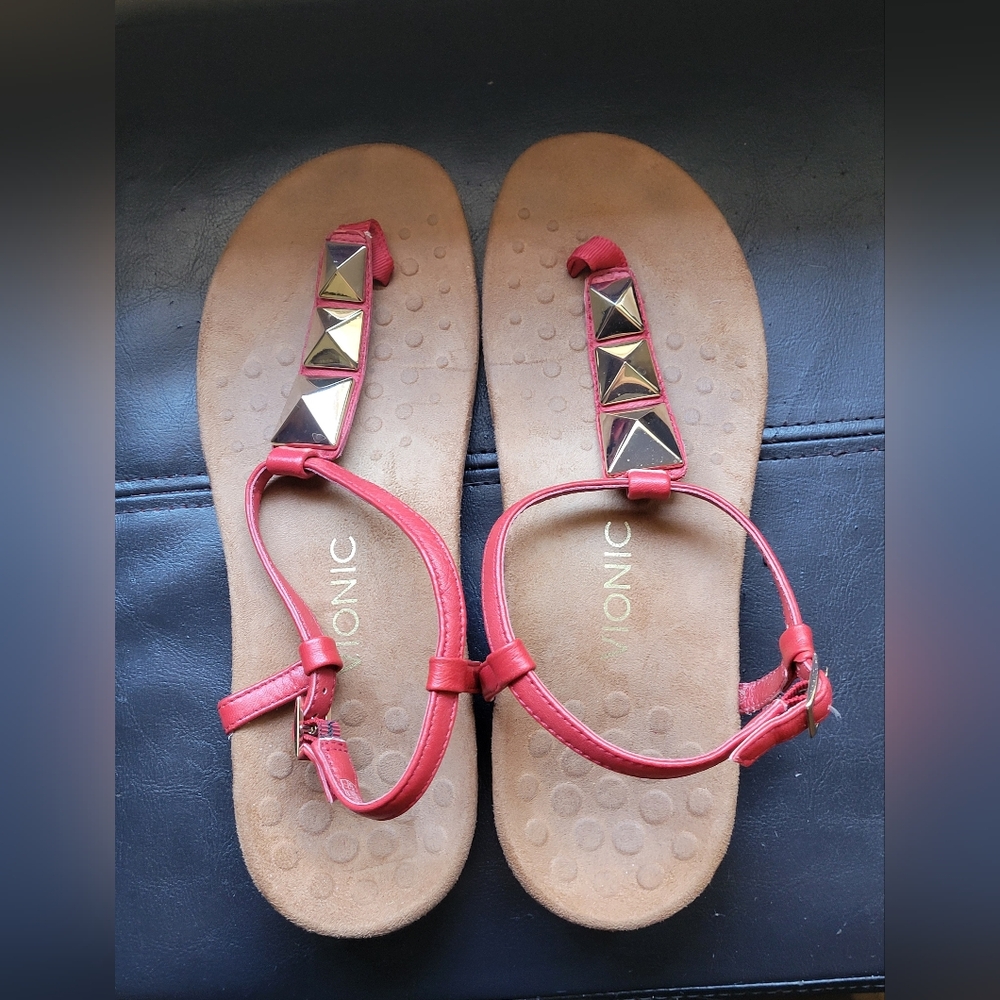 Vionic Womens Nala Sandals, Red